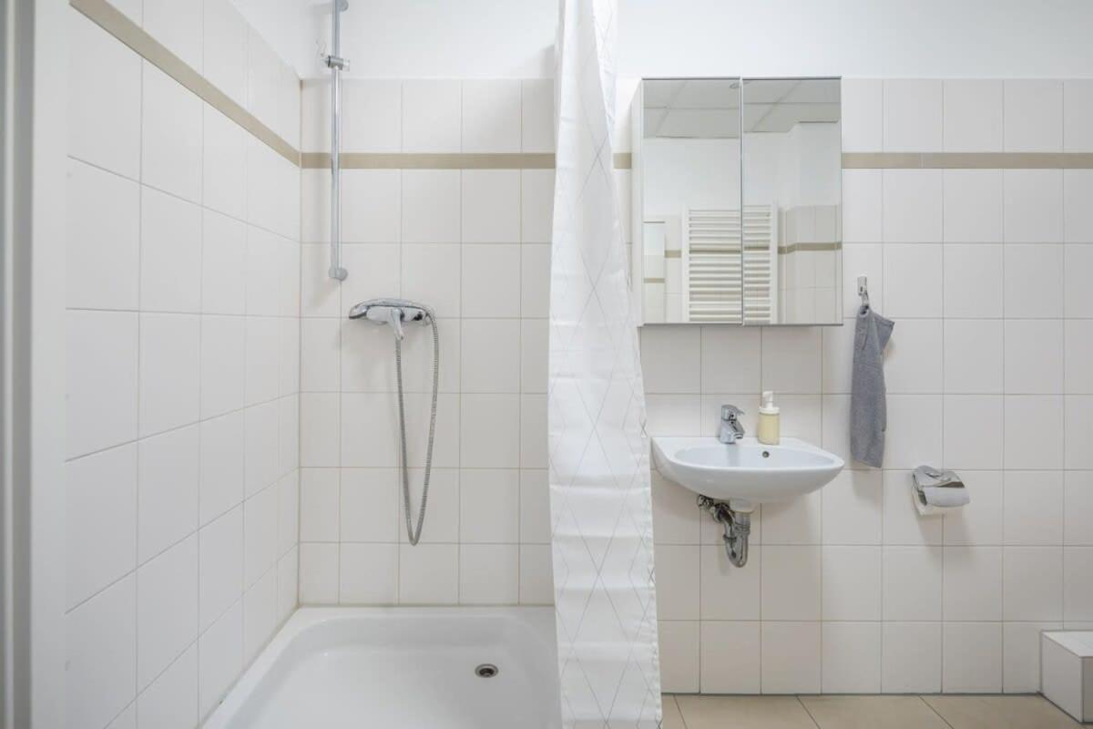 Cosy 2 Room Apartment In Hamburg Hammerbrook Buitenkant foto